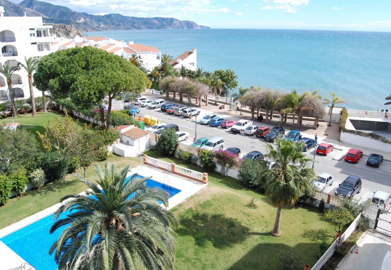 Apartamento en Nerja - Apartamento amplio y luminoso en Nerja von vistas al mar Ref 335