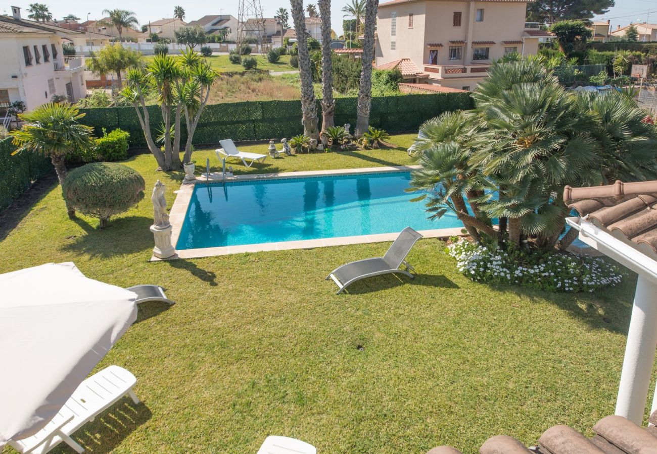 Villa en Calafell - R60 Magnífica villa con piscina y jardín 800m de la playa Calafell