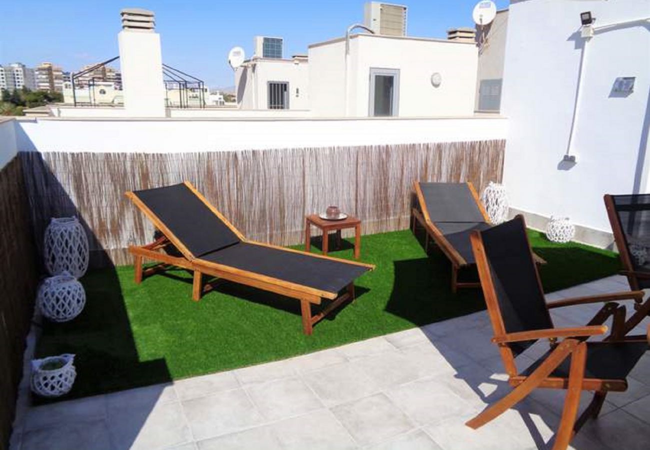 Apartamento en El Campello - Charming Penthouse San Juan Beach