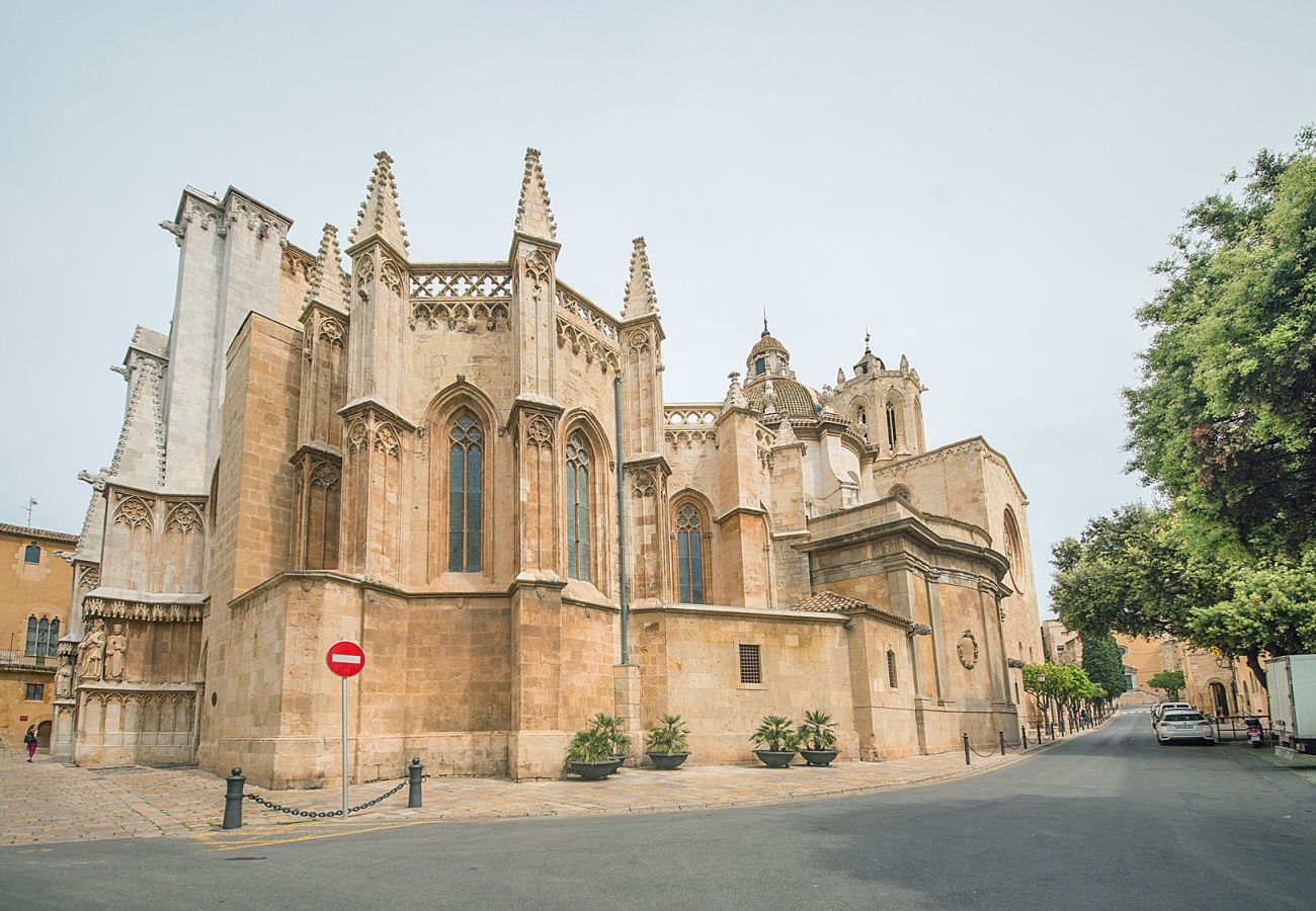 Apartamento en Tarragona - TH114-Estudio con Aire Acondicionado en la Rambla