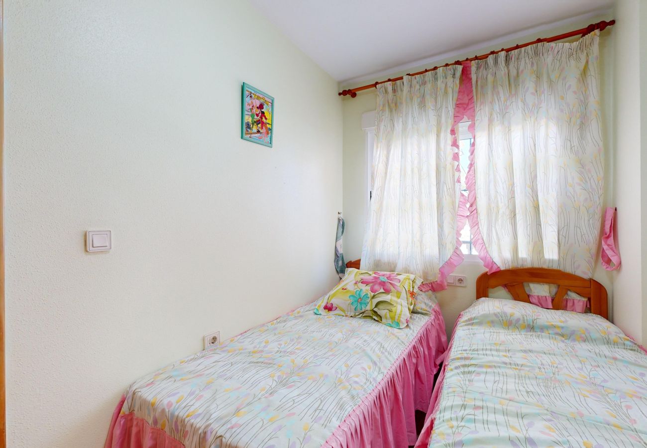 Apartamento en Torrevieja - Cozy Summer Apartment