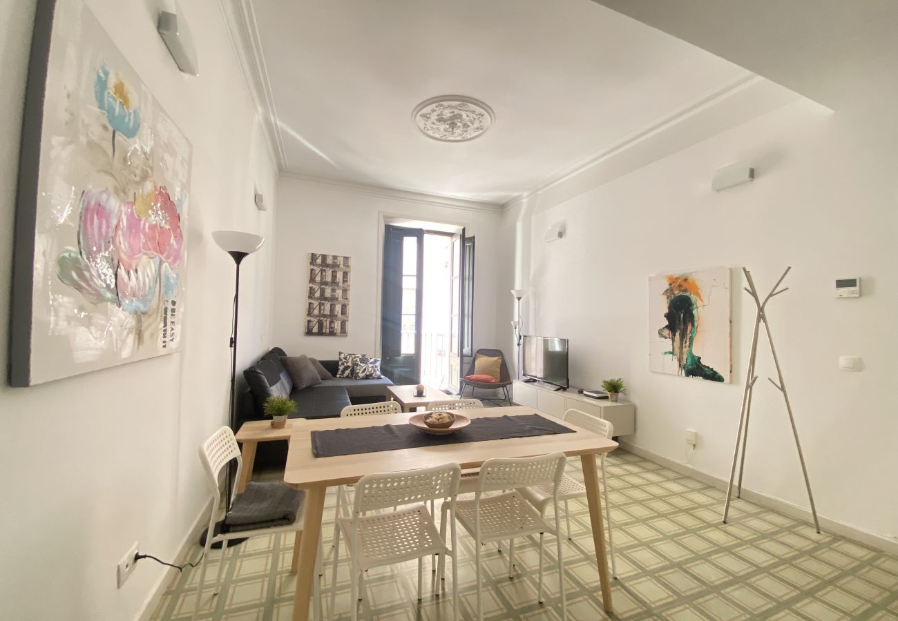 Apartamento en Tarragona - TH95 Gran Apartamento en el centro de Tarragona con Aire Acondicionado