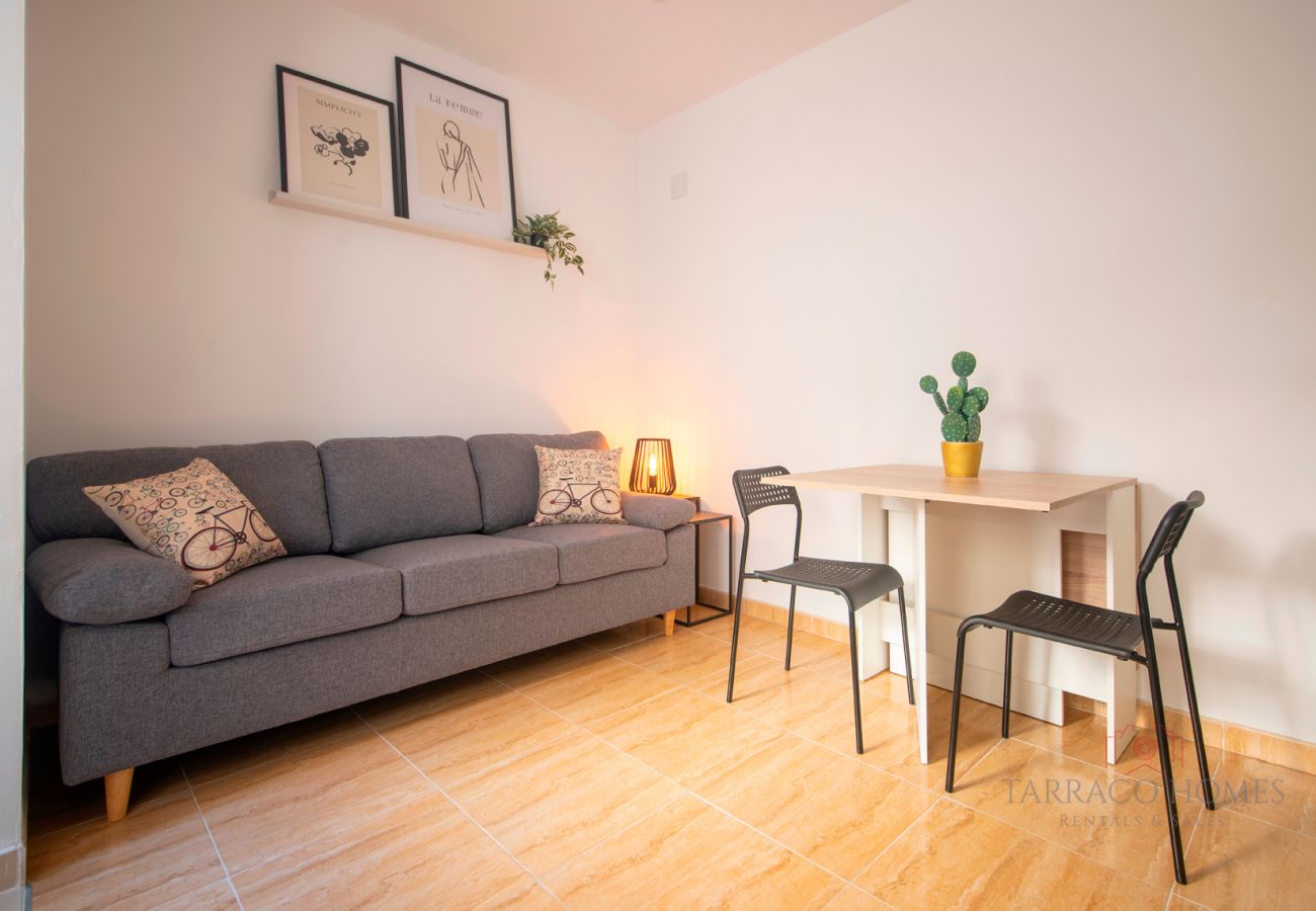 Apartamento en Tarragona - TH08 Apartamento Céntrico con Patio Privado en Tarragona