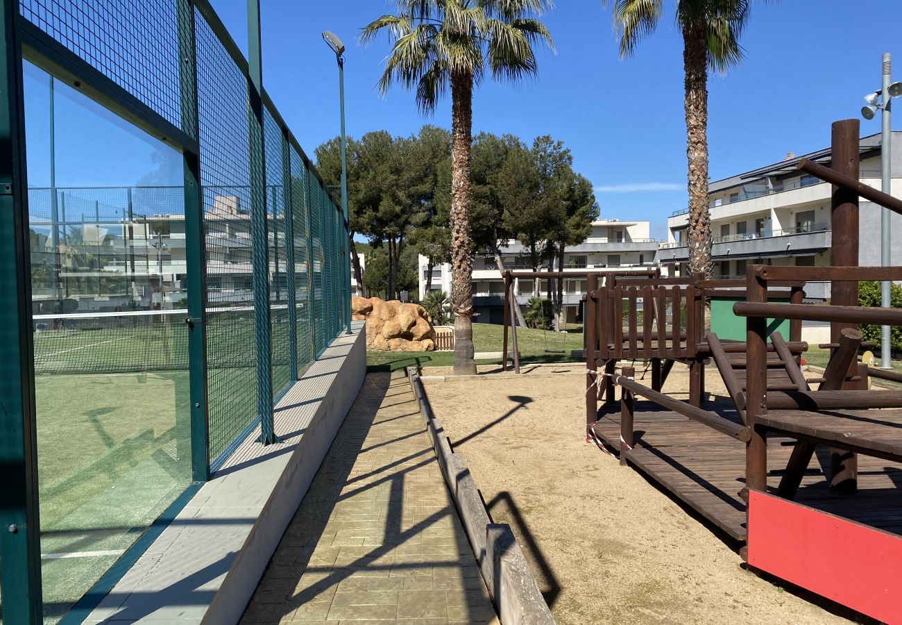 Apartamento en Salou - TH26 Apartamento en Salou con Piscina, Pista de Padel y Tenis