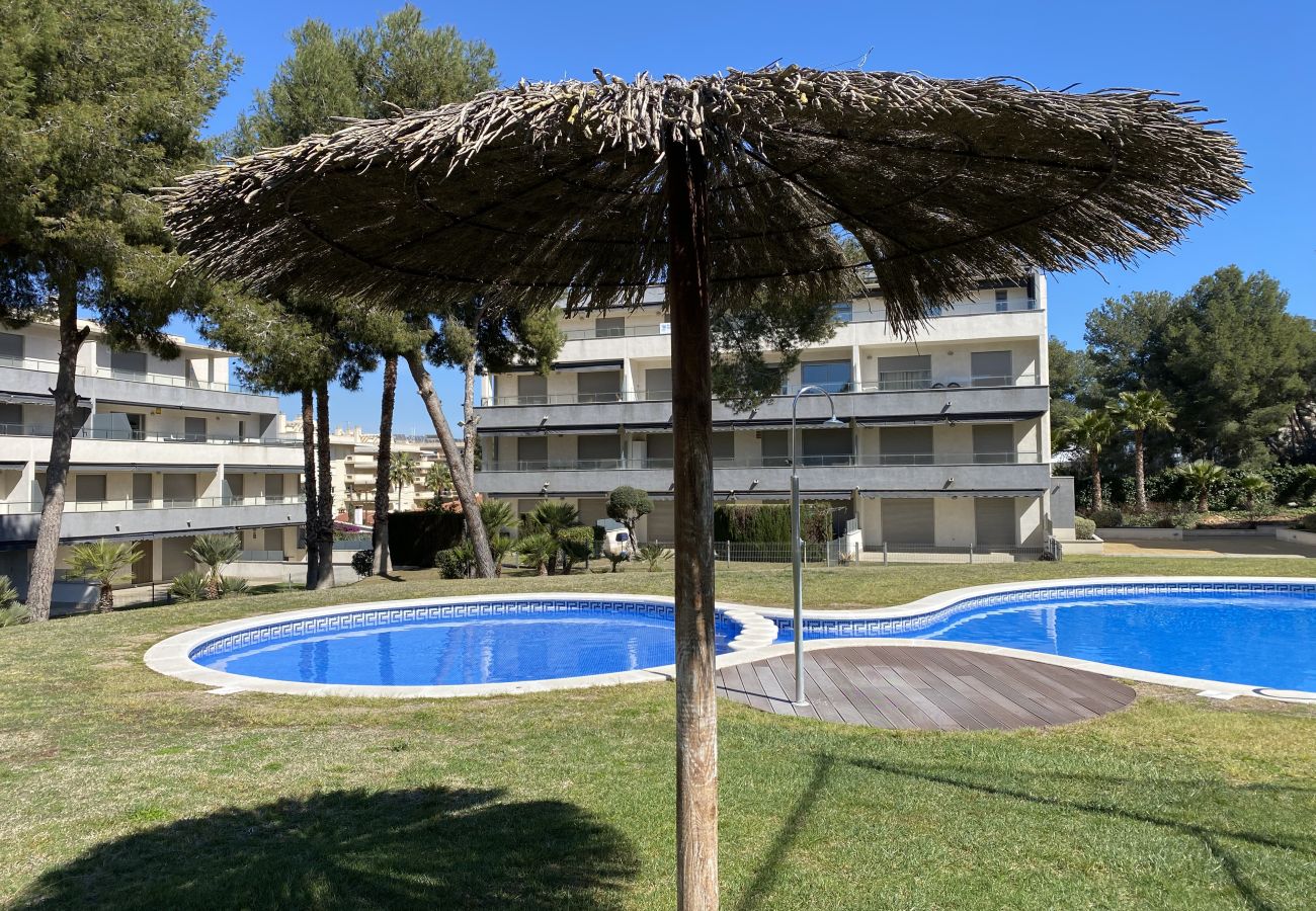 Apartamento en Salou - TH26 Apartamento en Salou con Piscina, Pista de Padel y Tenis