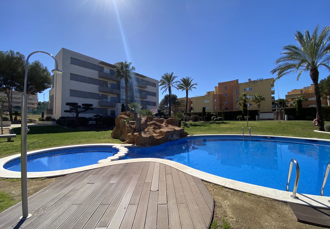 Apartamento en Salou - TH26 Apartamento en Salou con Piscina, Pista de Padel y Tenis