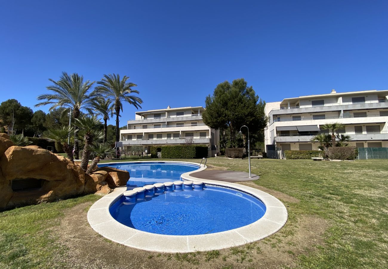 Apartamento en Salou - TH26 Apartamento en Salou con Piscina, Pista de Padel y Tenis