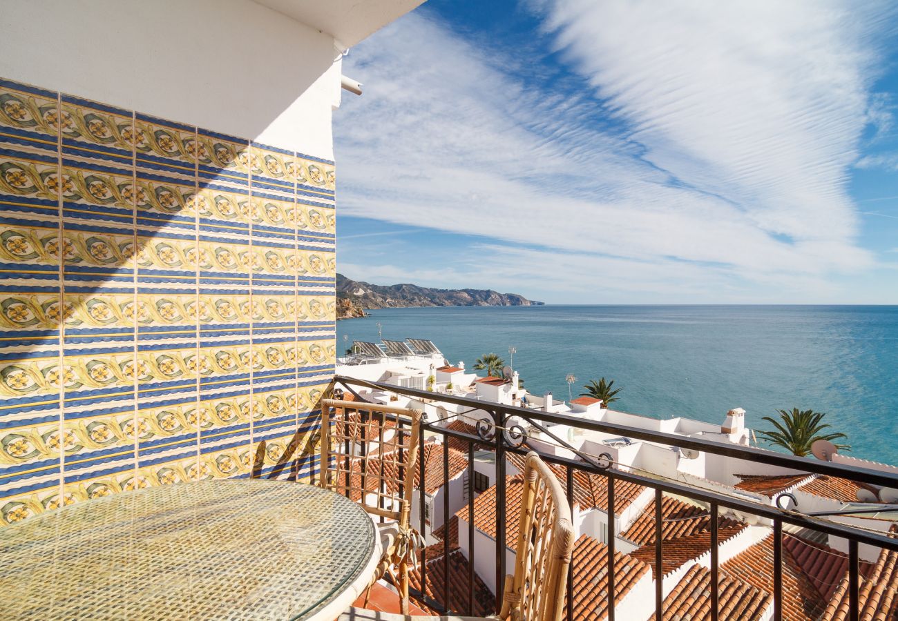 Apartment in Nerja - Top floor south facing apartment Apartment in Bahia Nerja Ref 341