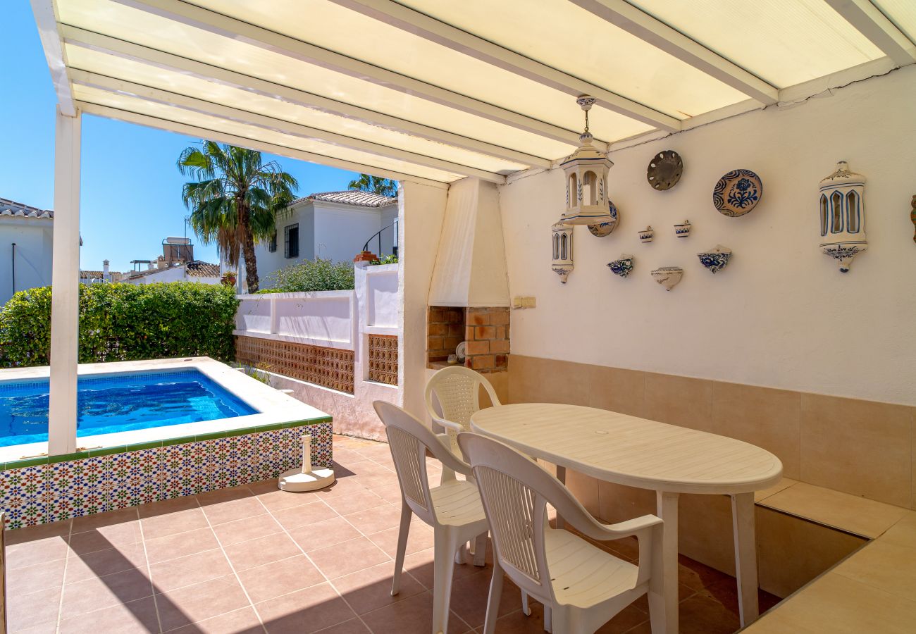 Villa in Nerja - Spacious Villa with private pool and Air Conditioning In Nerja Ref 403