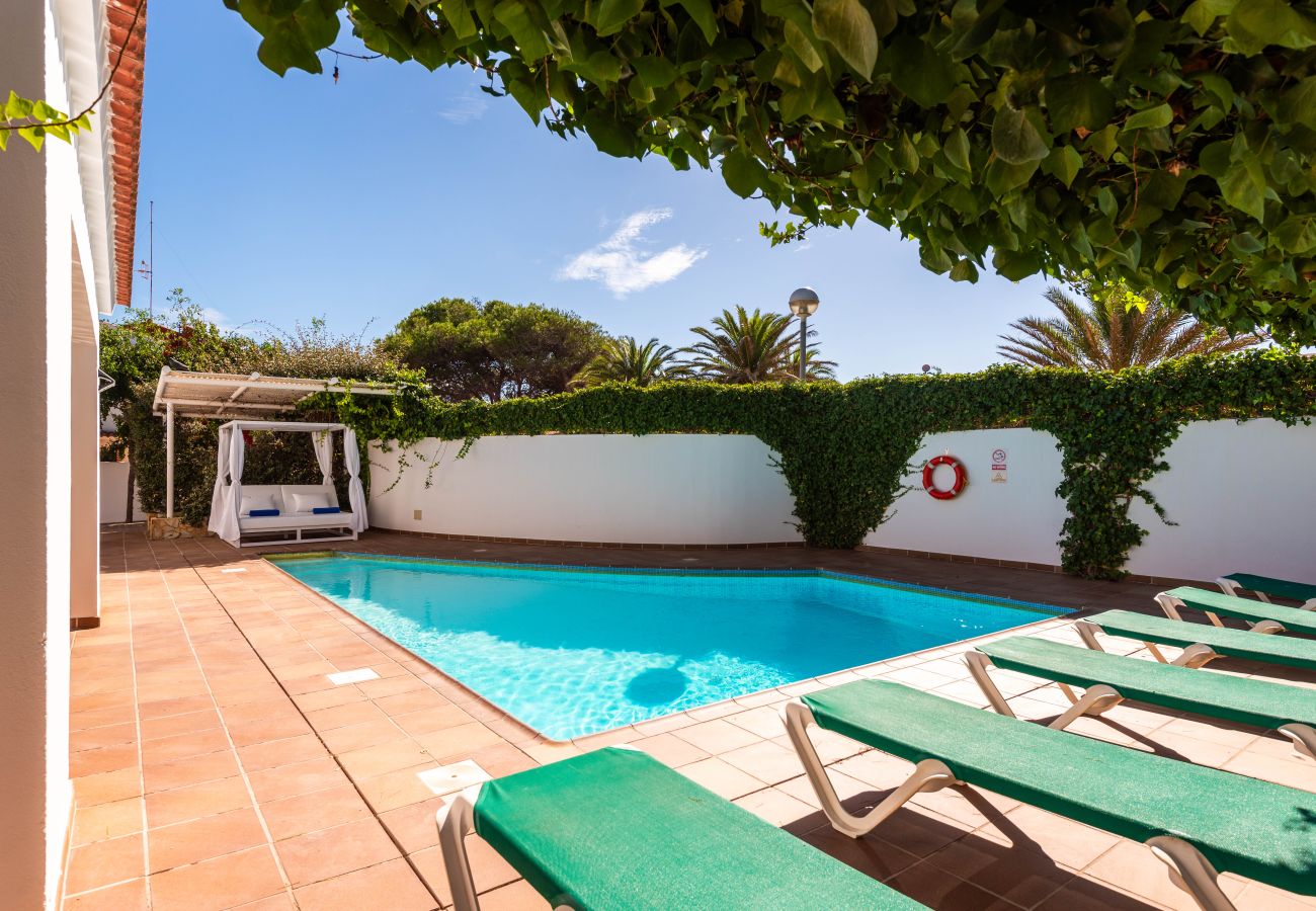 Villa in Cala´n Bosch - VILLA RAQUEL 