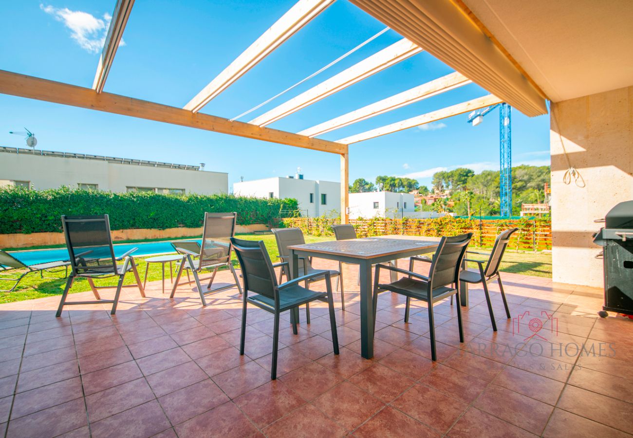 Villa in El Catllar - TH130 Modern house close to Golf Costa Dorada