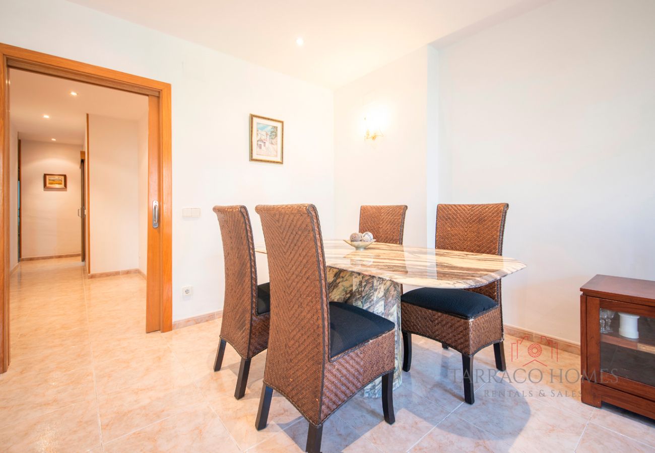 Apartment in Tarragona - TH61 Plaza de la Font Grand Apartment