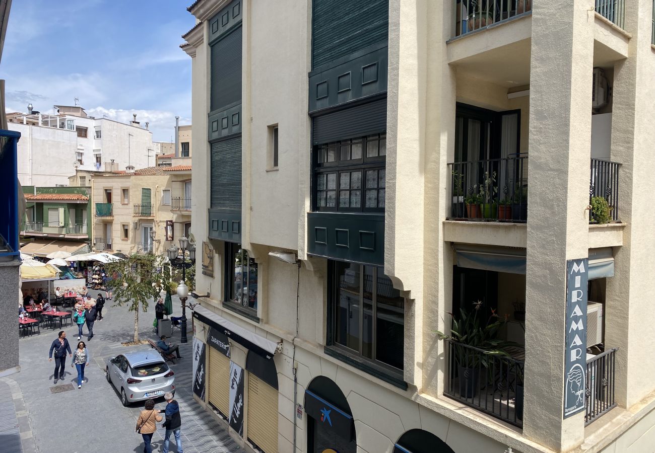 Apartment in Cambrils - TH05 Spacious Two-Bedroom Apartment in Cambrils