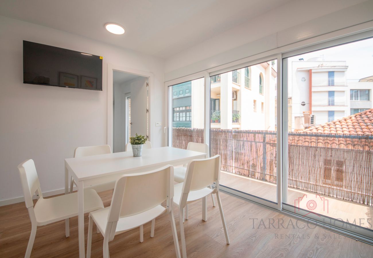 Apartment in Cambrils - TH05 Spacious Two-Bedroom Apartment in Cambrils