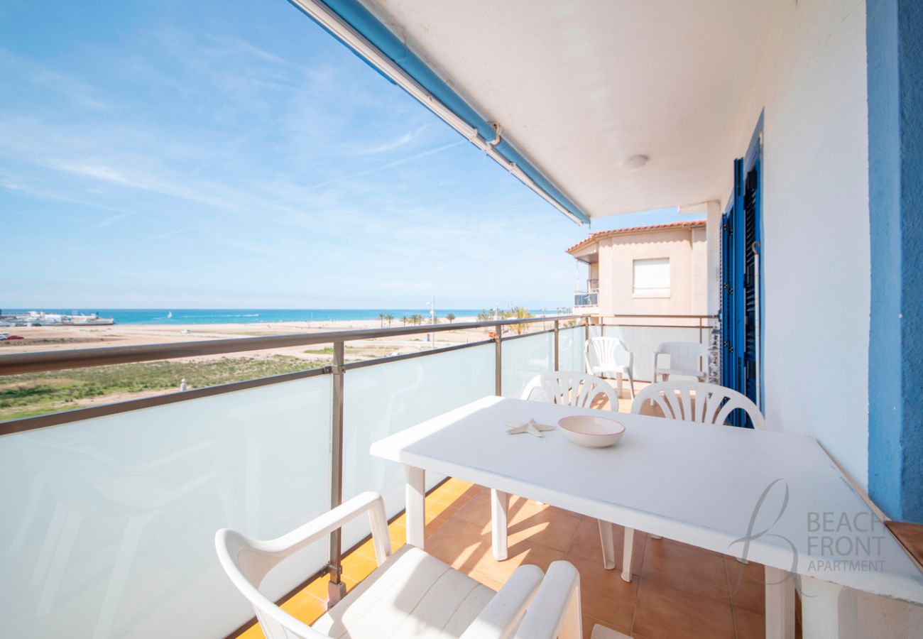 Apartment in Coma-Ruga - R155 Modern Apartment with sea view and Terrace in Coma-ruga