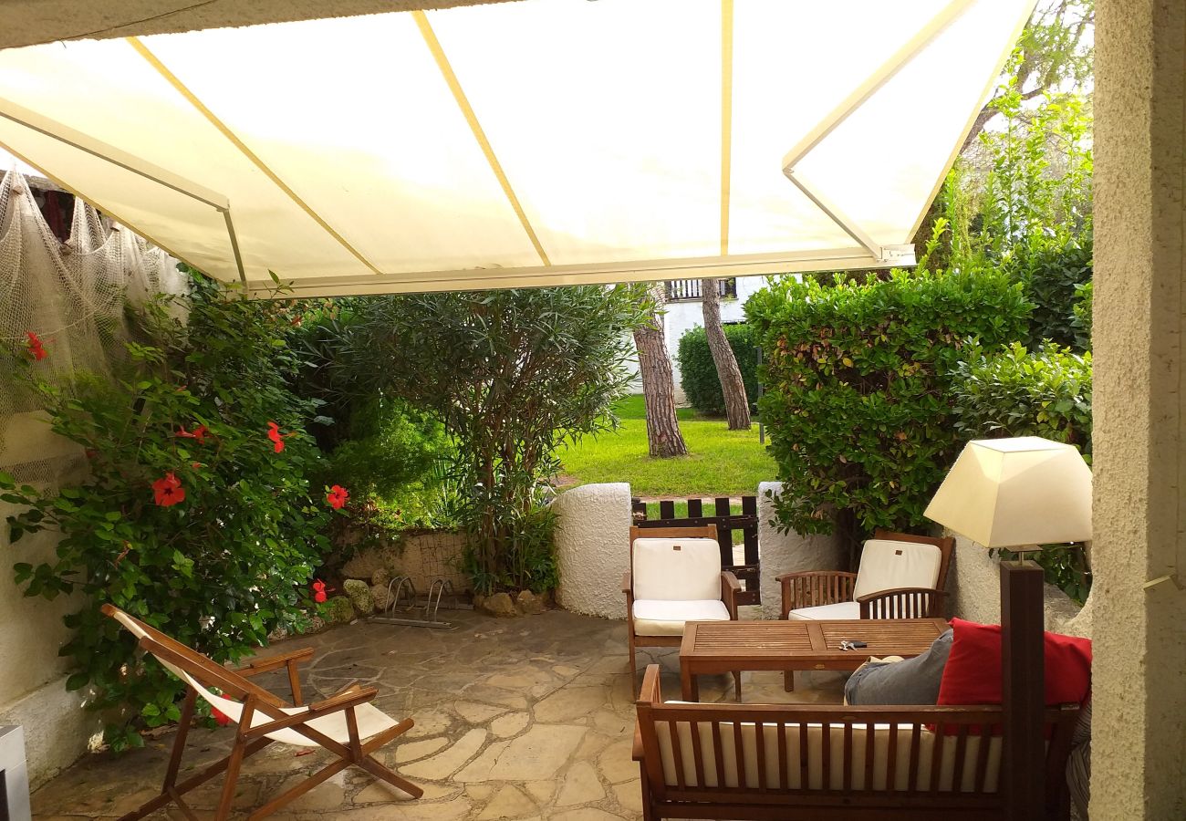 Villa in Calafell - R157 - Casa Alorda H-2 Near the Beach