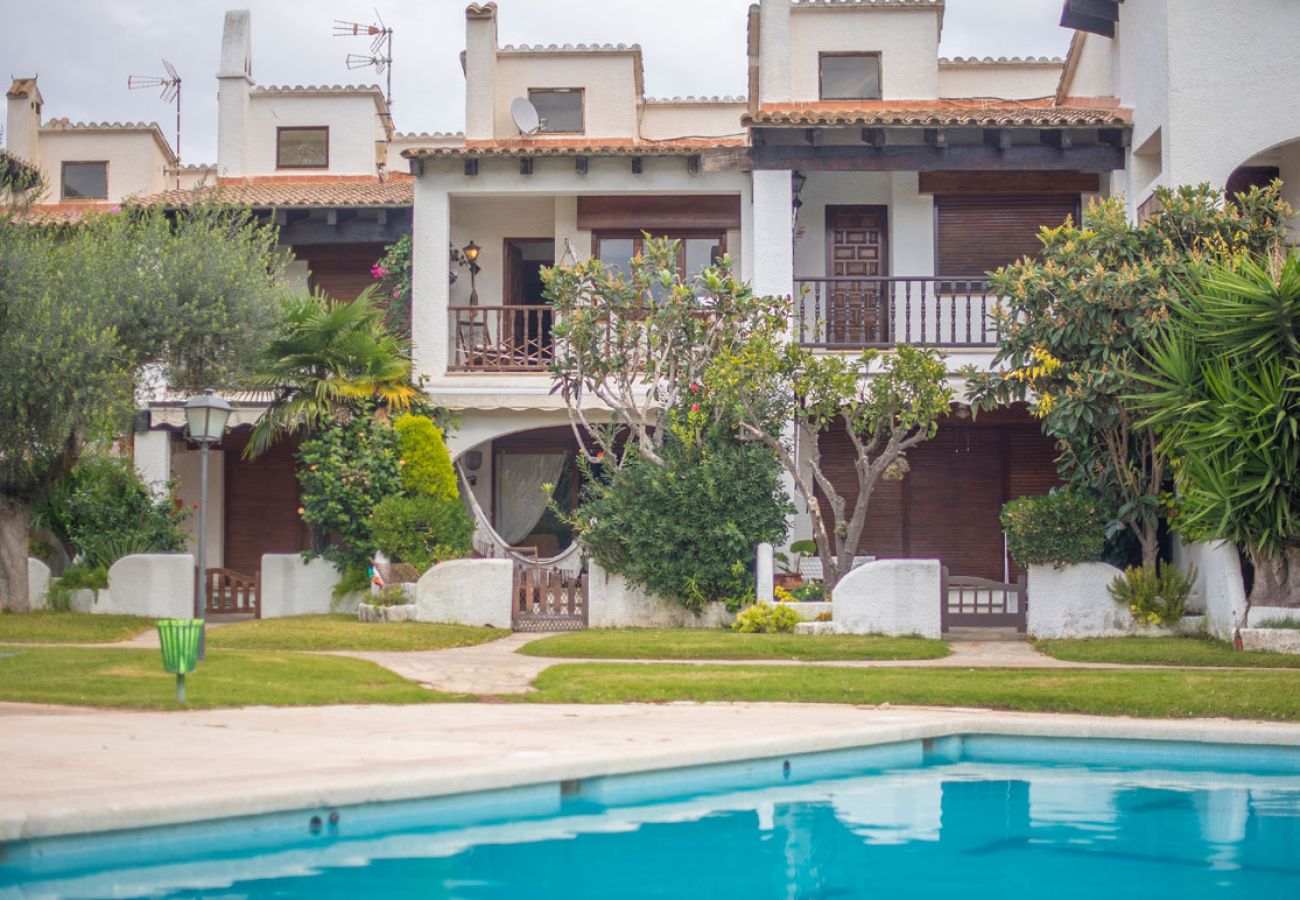 Villa in Calafell - R157 - Casa Alorda H-2 Near the Beach