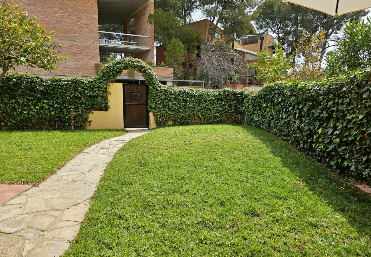 Maison mitoyenne à Tarragone - TH40 Grande Maison avec Jardin Privatif et Terrasse avec Barbecue à Tamarit