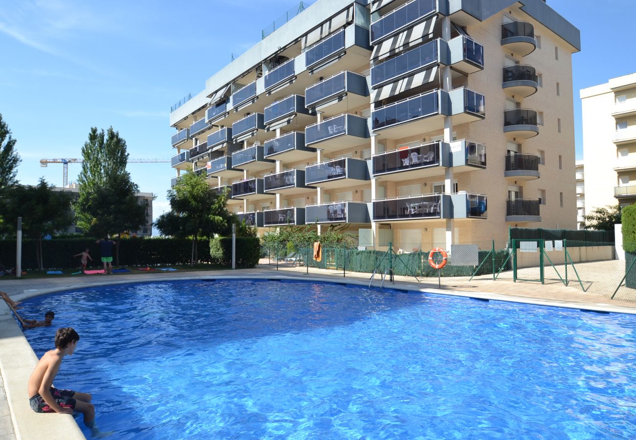 Апартаменты на Ла Пинеда - Nova Pineda 2hab:300m playa,centro La Pineda-Piscinas-Parque-Wifi,parking,ropa gratis