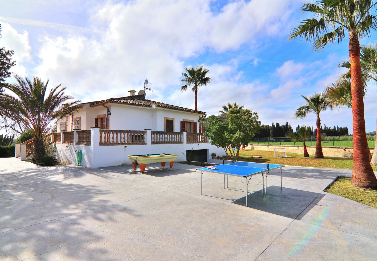 Особняк на Sa Pobla - Can Mussol 040 magnifica villa con piscina privada, gran jardín, zona infantil, billar, ping pong y WiFi