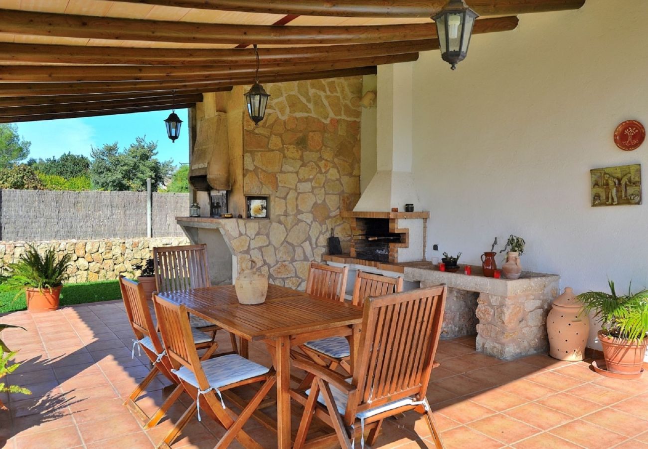 Особняк на Pollensa / Pollença - Can Roig Gran 041 magnífica finca con piscina privada, gran zona de barbacoa y WiFi