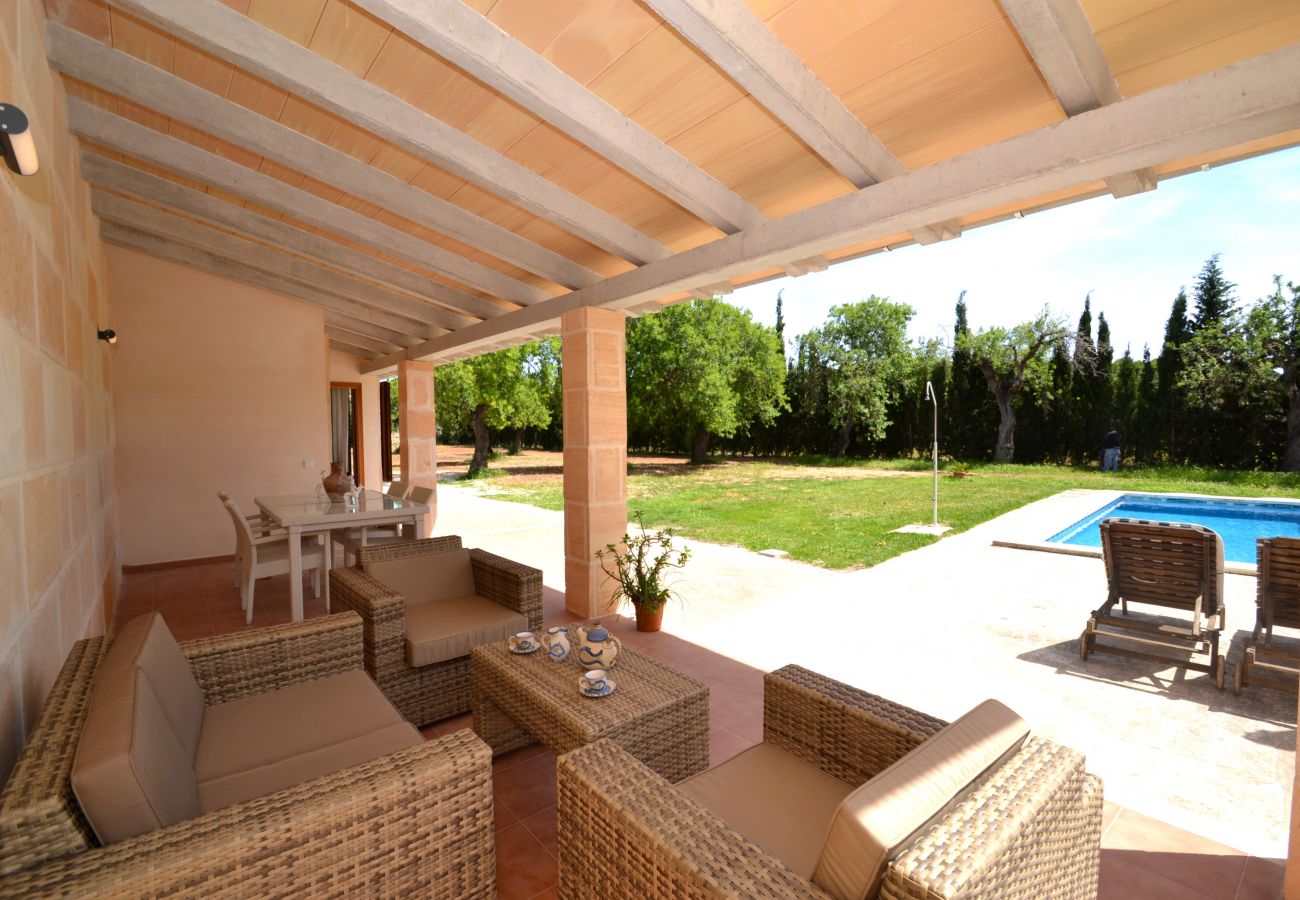 Особняк на Алькудия / Alcudia - Els Olivers 138 finca rústica con piscina privada, aire acondicionado, terraza y barbacoa