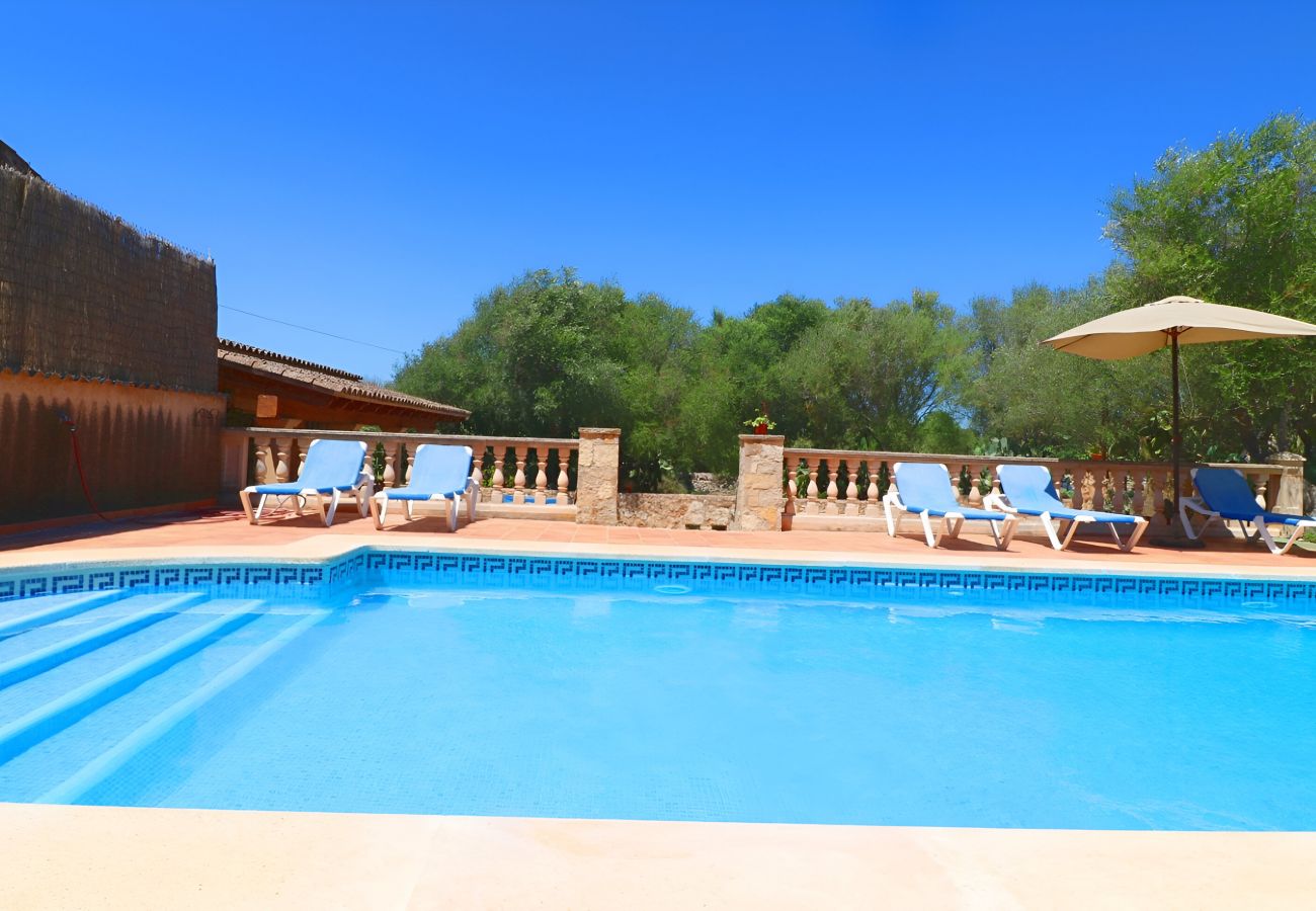 Особняк на Campos - Can Guillem 415 finca rústica con piscina privada, terraza, aire acondicionado y WiFi