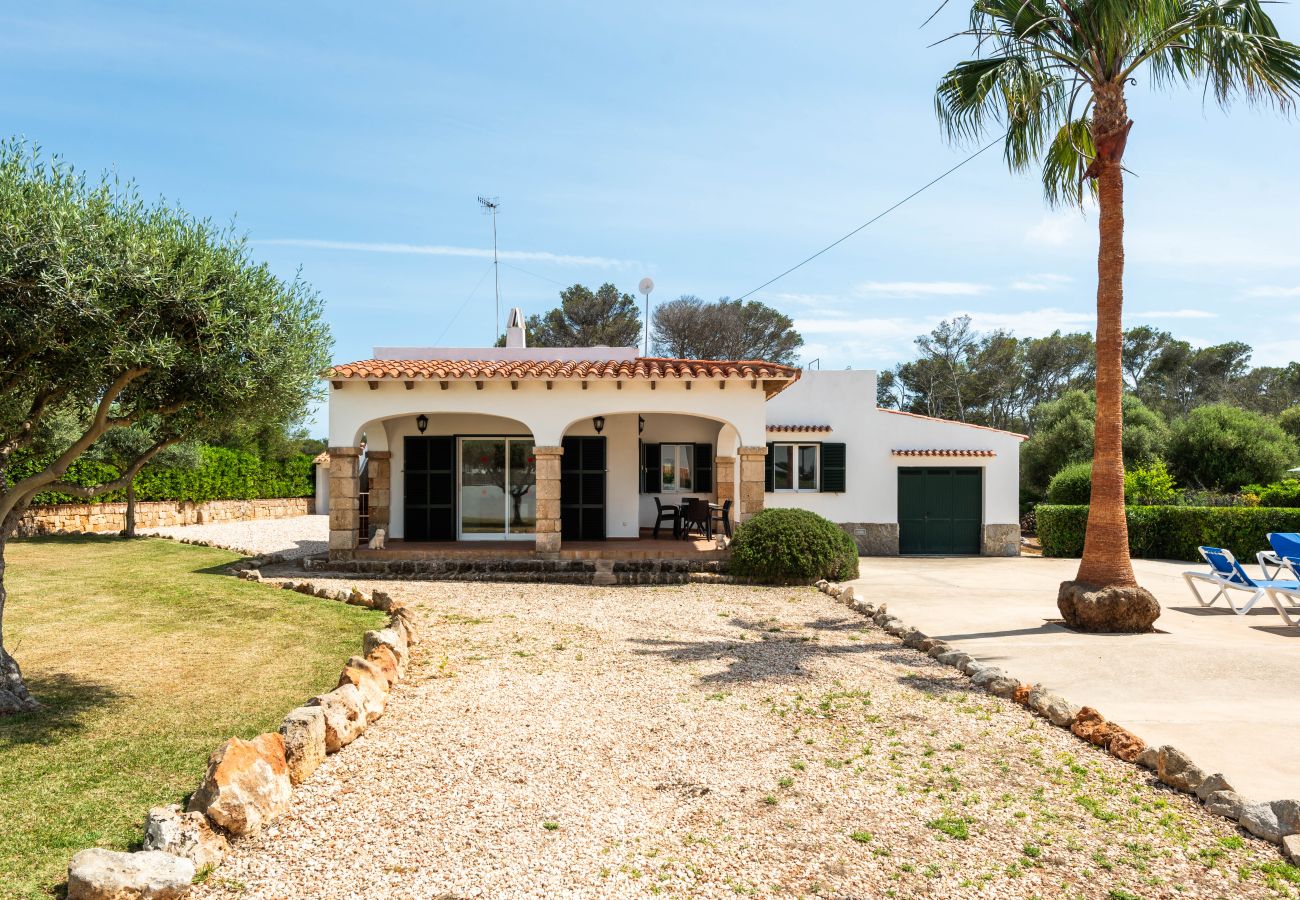 Вилла на Cala Blanca - VILLA BINISARET 1