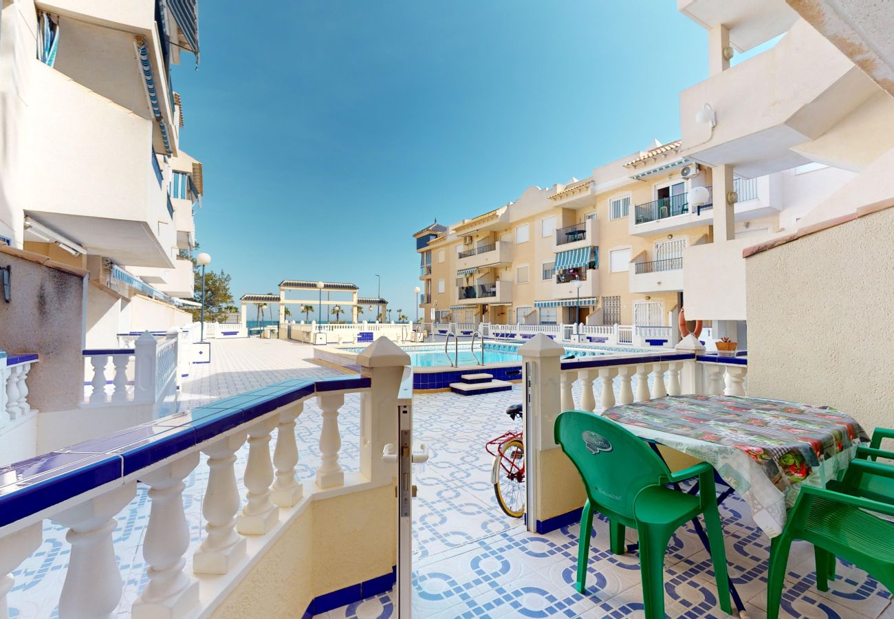 Апартаменты на Торревьеха / Torrevieja - Cozy Summer Apartment